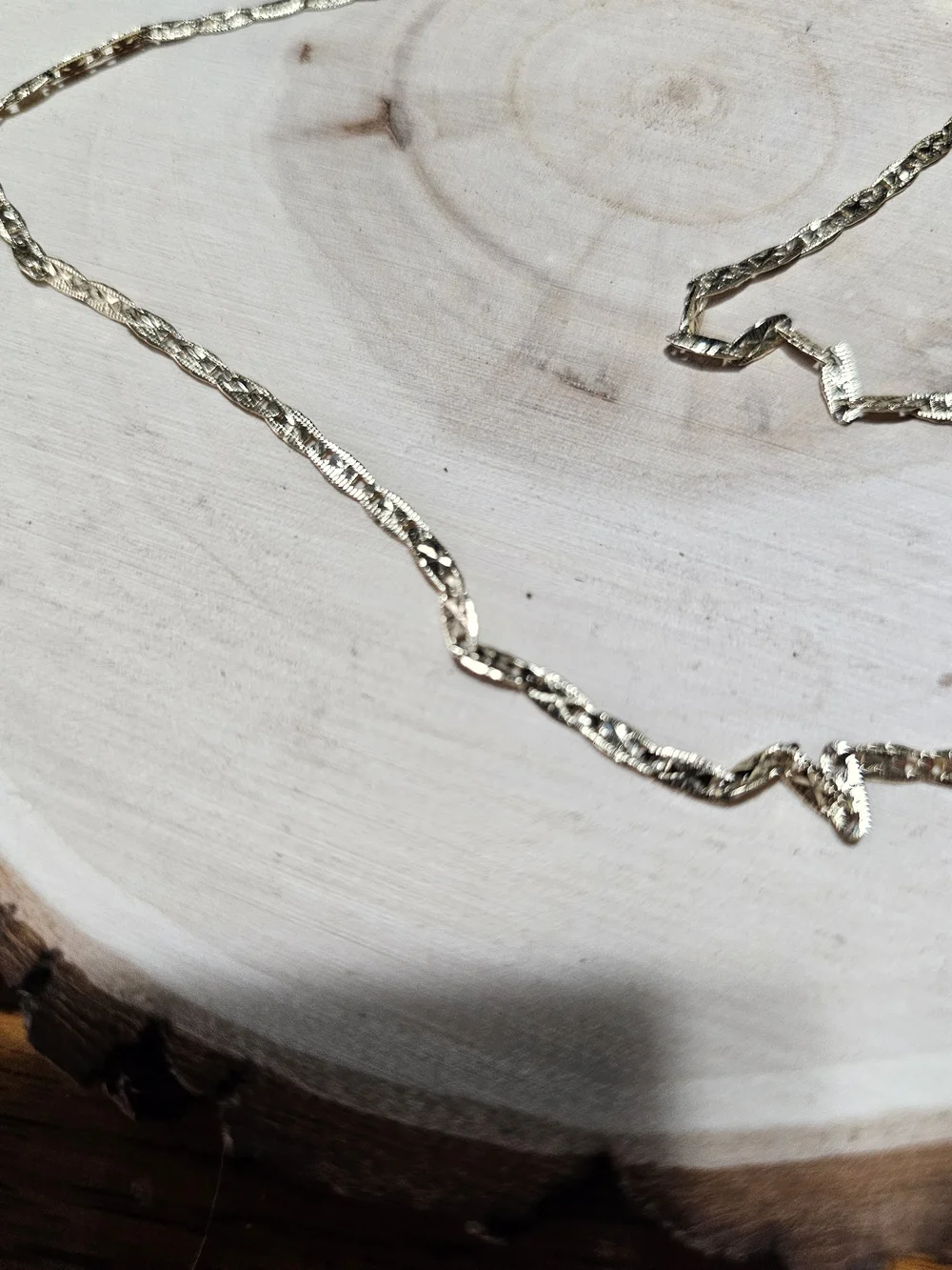 Gold Textured Link Chain Necklace - Elegant Women's Jewelry